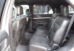 2017 Ford Explorer - Image 31