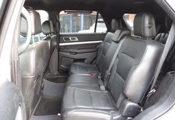 2017 Ford Explorer - Image 29