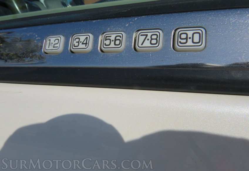 2015 Lincoln Navigator - Image 18