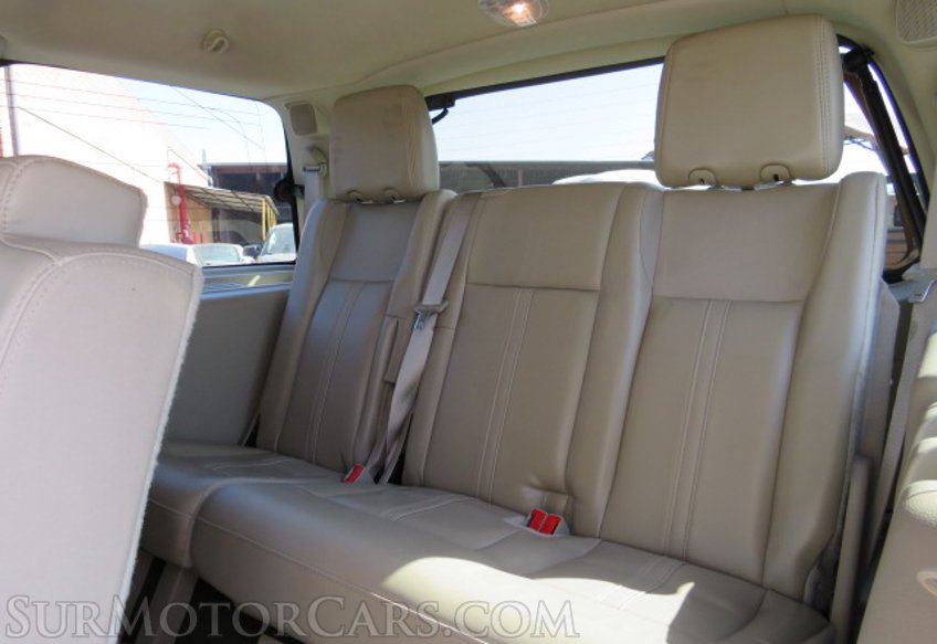 2015 Lincoln Navigator - Image 33