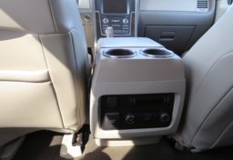 2015 Lincoln Navigator - Image 27