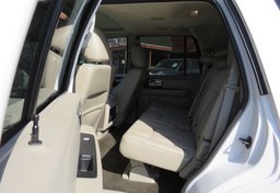 2015 Lincoln Navigator - Image 25