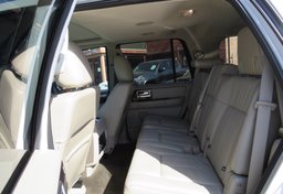 2015 Lincoln Navigator - Image 26