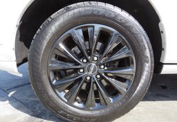 2015 Lincoln Navigator - Image 63