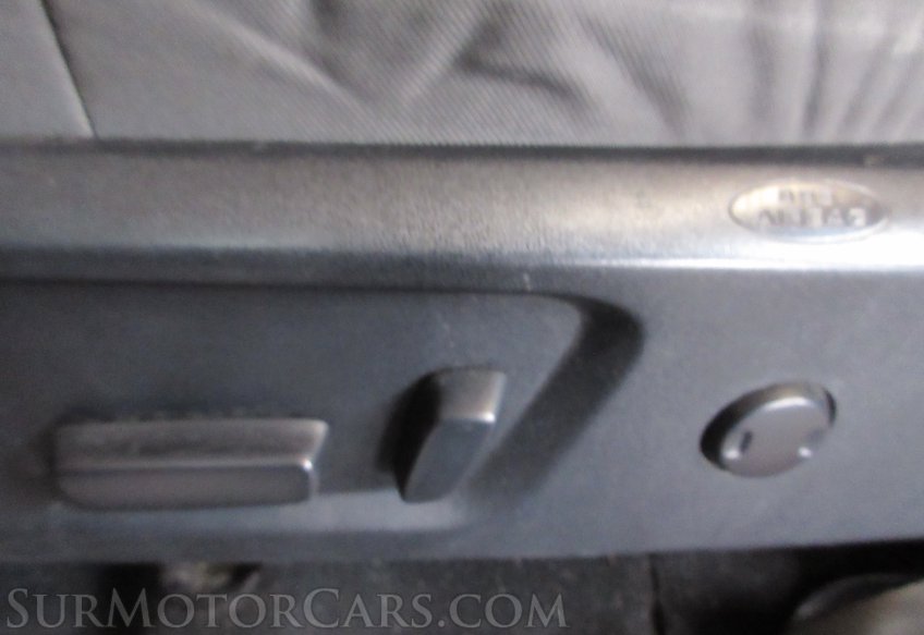 2014 Toyota Tundra 4WD Truck - Image 55