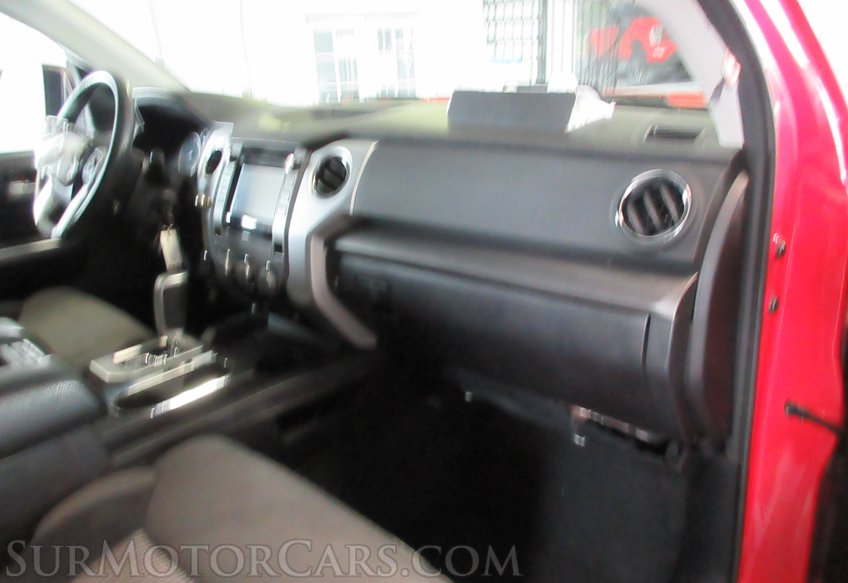 2014 Toyota Tundra 4WD Truck - Image 35