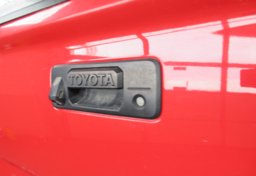 2014 Toyota Tundra 4WD Truck - Image 28