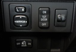 2014 Toyota Tundra 4WD Truck - Image 51