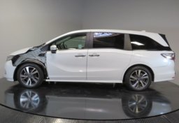 2022 Honda Odyssey - Image 6