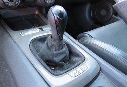 2015 Chevrolet Camaro - Image 38