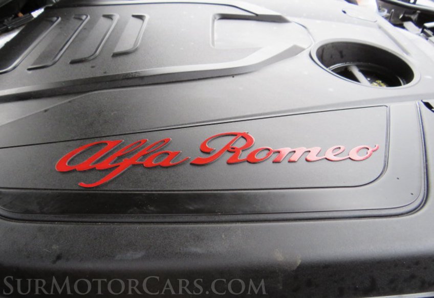 2017 Alfa Romeo Giulia - Image 61