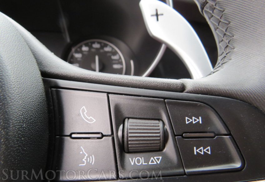 2017 Alfa Romeo Giulia - Image 34