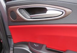 2017 Alfa Romeo Giulia - Image 50