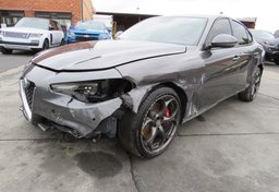 2017 Alfa Romeo Giulia - Image 2