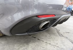 2017 Alfa Romeo Giulia - Image 20