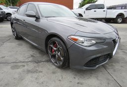 2017 Alfa Romeo Giulia - Image 1