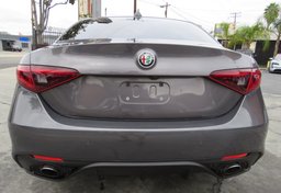 2017 Alfa Romeo Giulia - Image 11