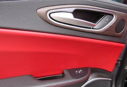 2017 Alfa Romeo Giulia - Image 49