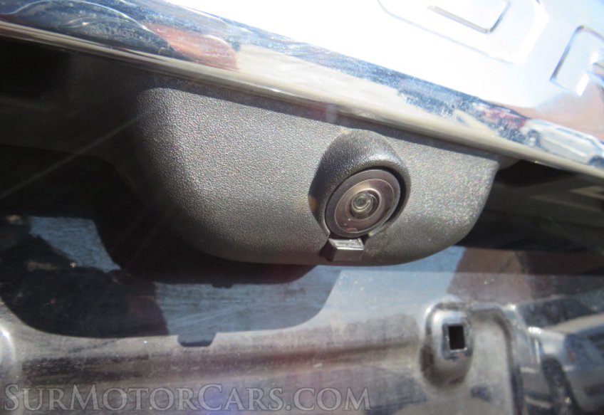 2020 Ford Explorer - Image 18