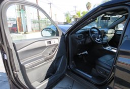 2020 Ford Explorer - Image 21