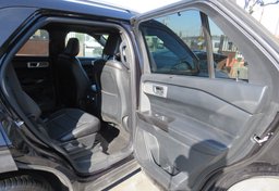 2020 Ford Explorer - Image 24