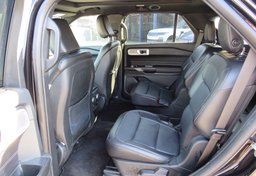 2020 Ford Explorer - Image 31