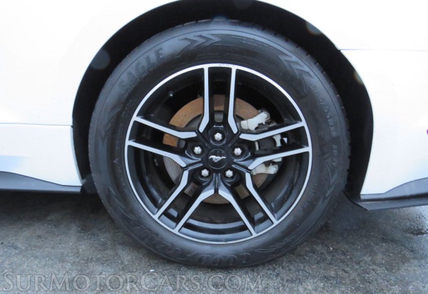 2019 Ford Mustang - Image 19