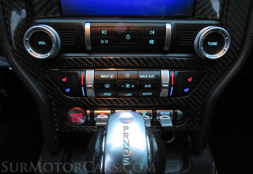 2019 Ford Mustang - Image 35