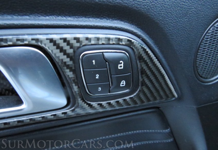 2019 Ford Mustang - Image 38