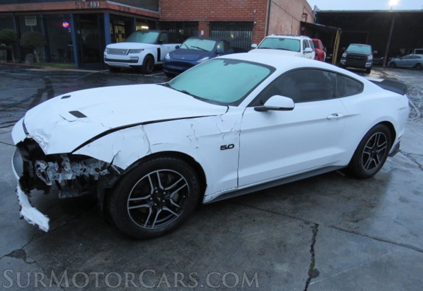 2019 Ford Mustang - Image 4
