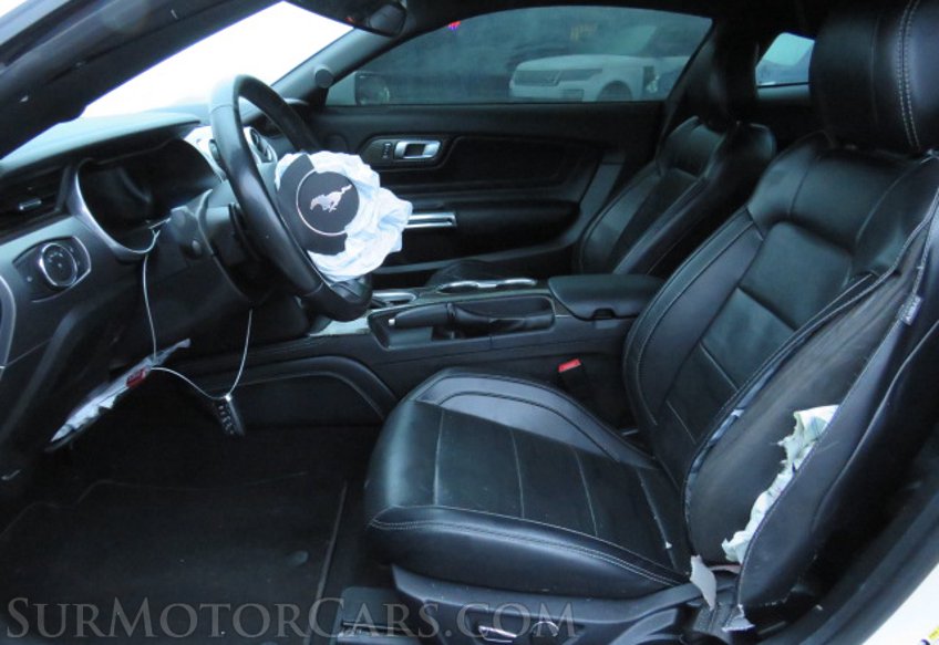 2019 Ford Mustang - Image 24