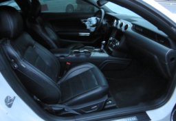 2019 Ford Mustang - Image 23