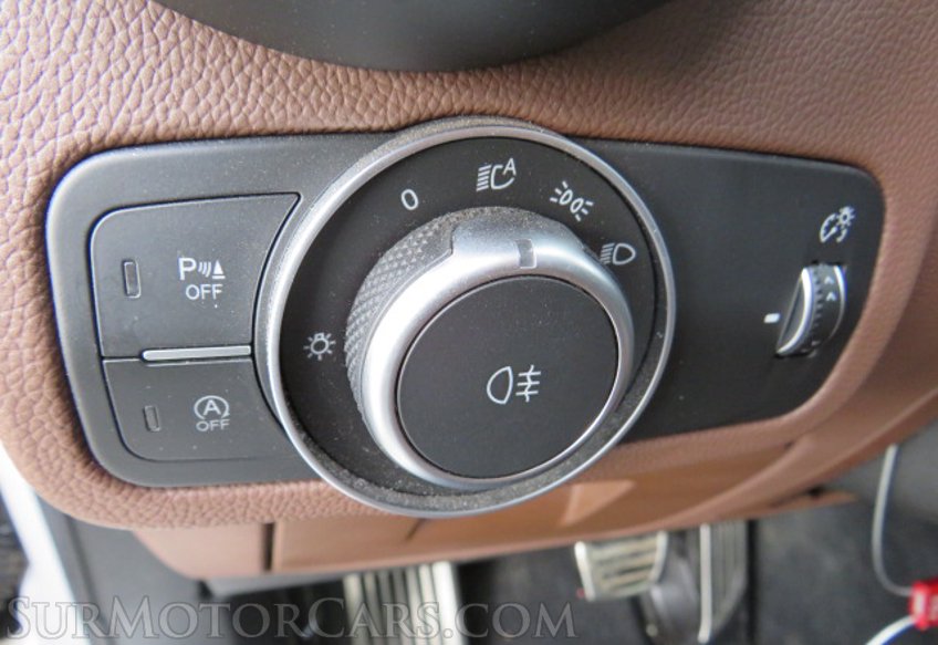 2019 Alfa Romeo Stelvio - Image 32