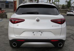 2019 Alfa Romeo Stelvio - Image 11