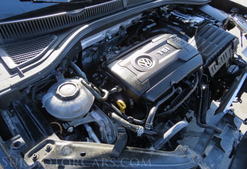 2019 Volkswagen Jetta GLI - Image 21