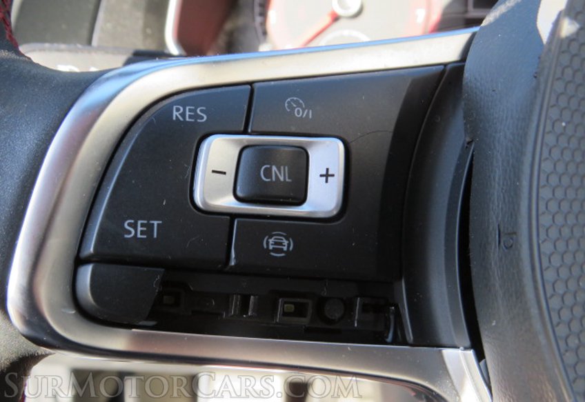 2019 Volkswagen Jetta GLI - Image 29