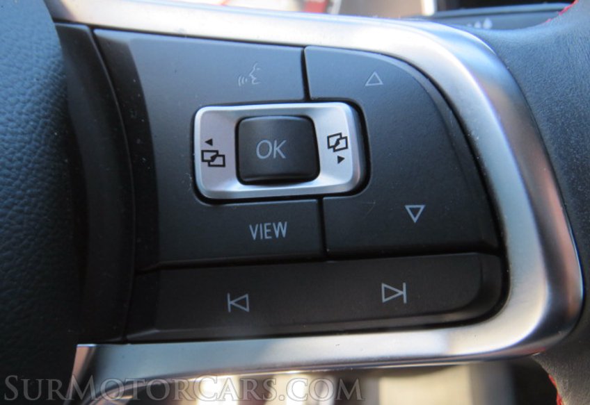 2019 Volkswagen Jetta GLI - Image 30