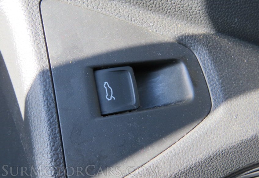 2019 Volkswagen Jetta GLI - Image 35