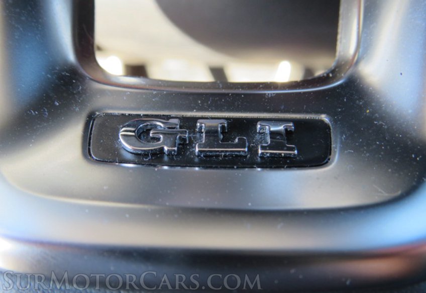 2019 Volkswagen Jetta GLI - Image 31