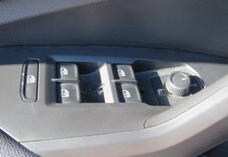 2019 Volkswagen Jetta GLI - Image 36