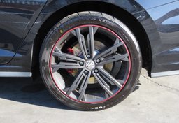 2019 Volkswagen Jetta GLI - Image 15