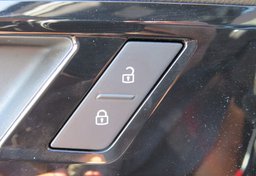 2019 Volkswagen Jetta GLI - Image 37