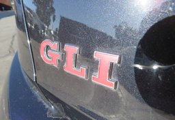 2019 Volkswagen Jetta GLI - Image 12