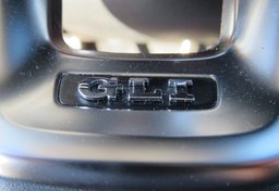 2019 Volkswagen Jetta GLI - Image 31