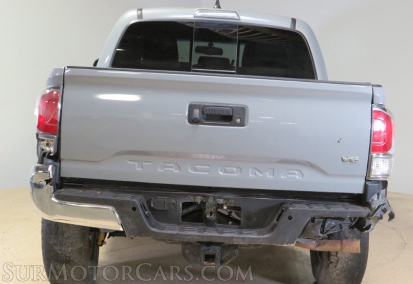 2021 Toyota Tacoma 4WD - Image 11