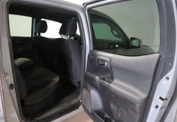 2021 Toyota Tacoma 4WD - Image 22