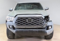 2021 Toyota Tacoma 4WD - Image 12