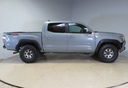2021 Toyota Tacoma 4WD - Image 5