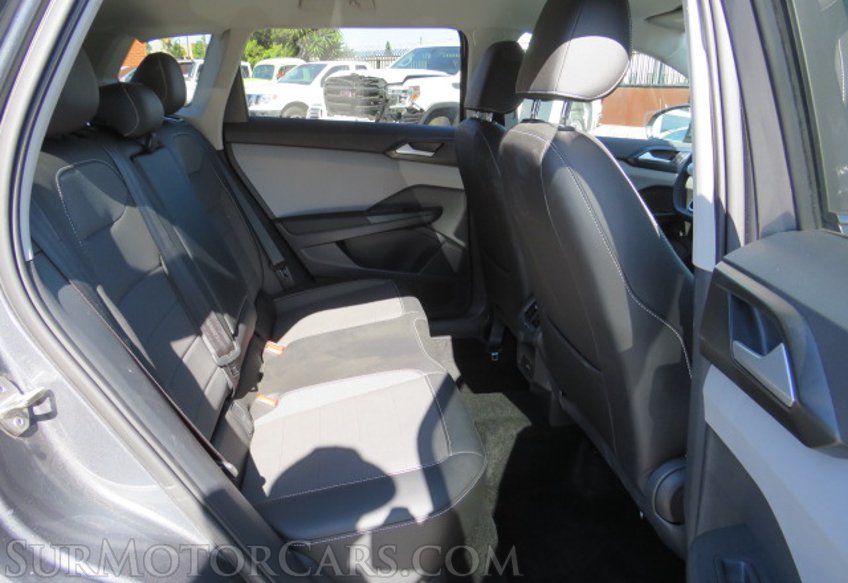 2022 Volkswagen Taos - Image 29