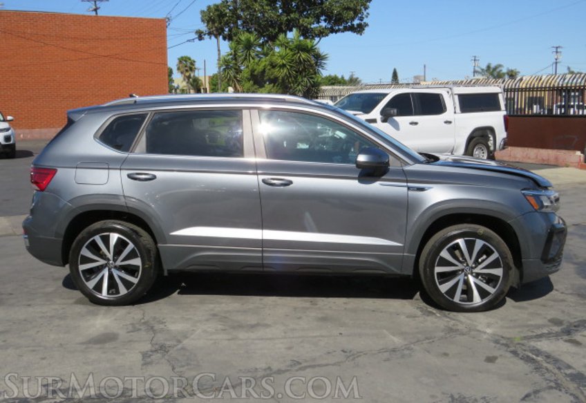 2022 Volkswagen Taos - Image 11